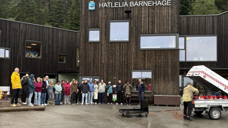 Lenke til artikkel: Øvde på brannslokking: – Ikke så skummelt som vi trodde